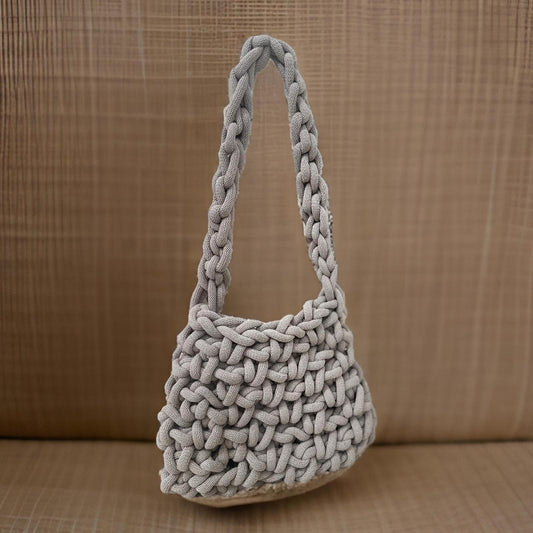 Cartera en macro crochet mediano